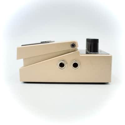 Boss AW-3 Dynamic Wah Guitar Effect Pedal CV74713 image 6