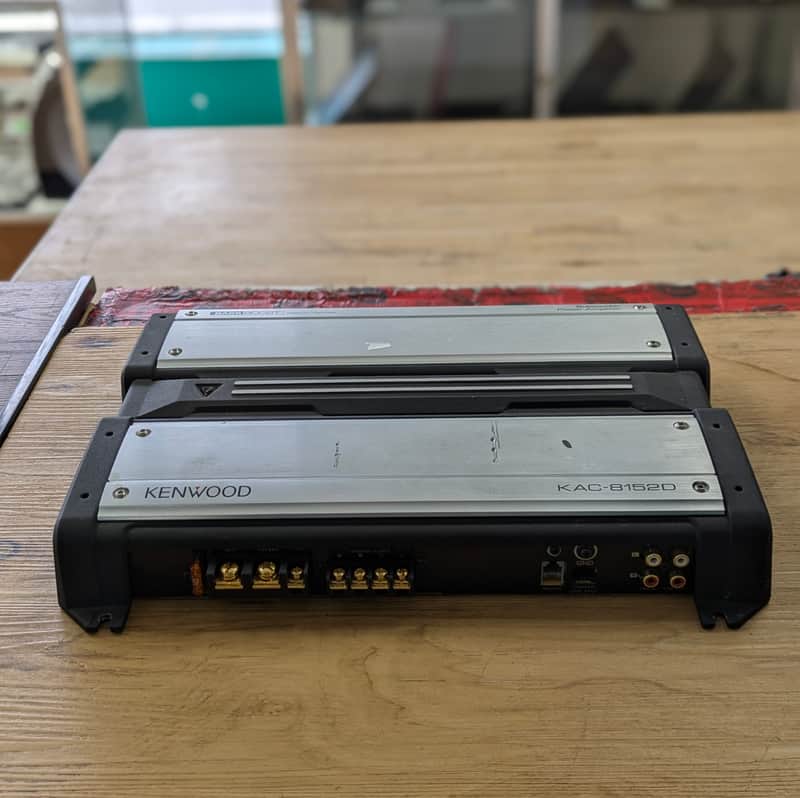KENWOOD KAC-8152D SUBWOOFER  POWER AMPLIFIER  BASS BOOST  (REMOTE CONTROL MISSING) image 1