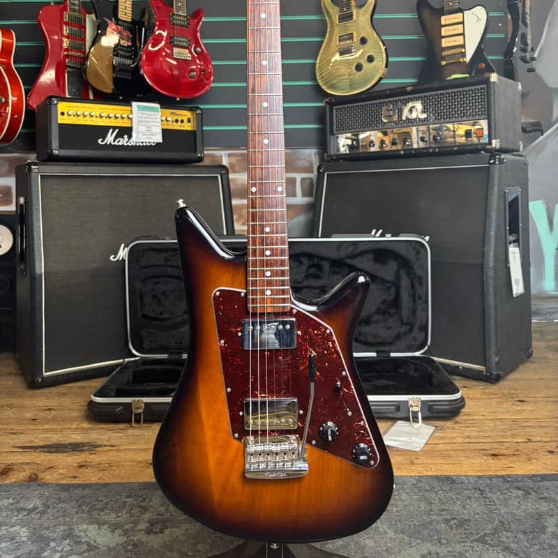 2011 Music Man Albert Lee HH Tremolo Sunburst