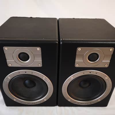 ESI nEar 05 eXperience 5" Studio Reference Monitors - Sold As A Pair In Great Condition - image 4
