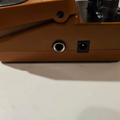 Behringer UT300 Ultra Tremolo Pedal 2010s - Standard image 4