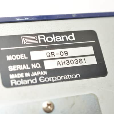 Roland GR-09 Guitar Synthesizer Made in Japan Vintage Unit For Parts / Repair image 2