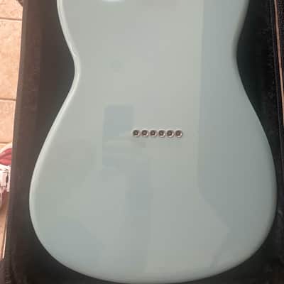 Fender Duo-Sonic - Daphne Blue 2018 Jag-Stang Kurt Cobain Vibe Offset Guitar MIM image 5