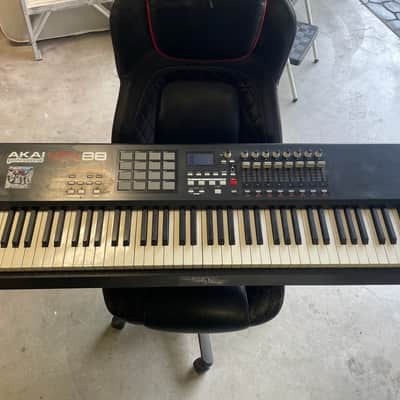 Akai MPK88 2010s - Black