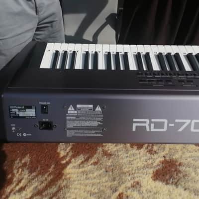 Roland RD-700 88-Key Digital Stage Piano 2001 - 2005 - Black image 12