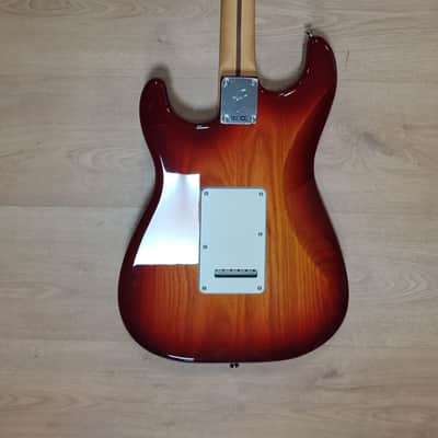 Fender Player Strat MN - Aged Cherry Burst image 5