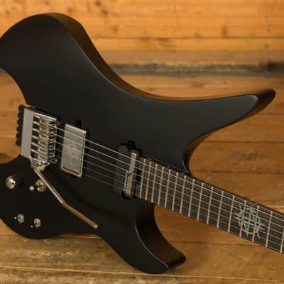 Schecter Synyster Gates Custom-6 TR S Headless - Ebony - Satin Black image 5
