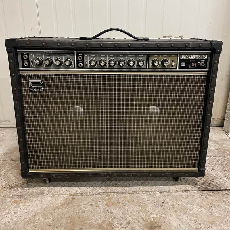 Roland JC-120 Jazz Chorus 2-Channel 120-Watt 2x12" Guitar Combo
