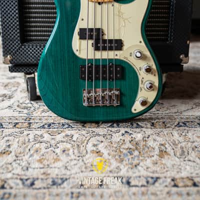 Fender Precision Bass Deluxe 2000s image 2