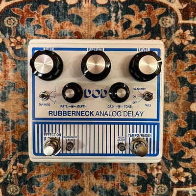 DOD Rubberneck Analog Delay 2010s - White/Blue image 1