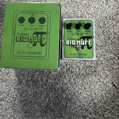 Electro-Harmonix Bass Big Muff Pi Distortion / Sustainer 2024 Green image 1