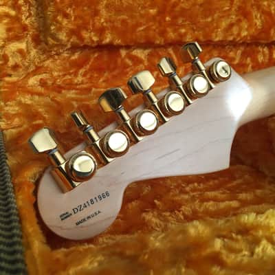 Fender 50th Anniversary American Deluxe 1954 Reissue Stratocaster Limited Edition image 7