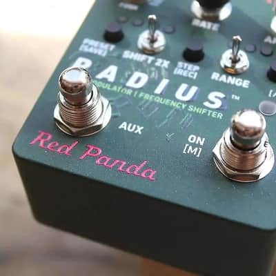 Red Panda Radius image 3