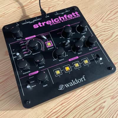 Waldorf Streichfett String Synth / Firmware updated / USB cable / Original box image 11