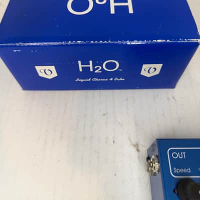 With box and feet Visual Sound H2O V1 2000s - Blue image 8