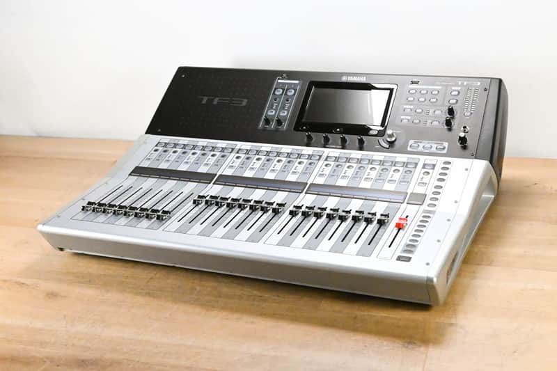 Yamaha Yamaha TF3 24-Channel Digital Audio Mixer