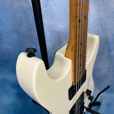 1990 Charvel Jackson DK-065 Dinky White, Made in Japan, MIJ image 7