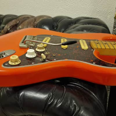 Fender Squier Hank Marvin Signature Stratocaster MIJ Japan 1991-1992 Fiesta Red Journeyman Relic image 11