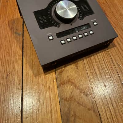 Universal Audio Apollo Twin DUO MKII Thunderbolt Audio Interface with box and cables! image 2