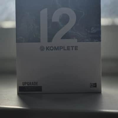 Native Instruments Komplete Kontrol S49 Mk2 + Komplete 12 Bundle image 3