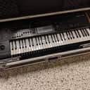 Korg KRONOS 2 61-Key with Road Case