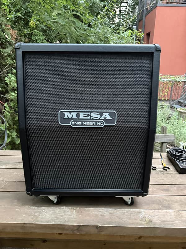 Mesa Boogie Mesa/Boogie 2x12 2FB Closed-Back Cabinet — Celestion Vintage 30s — 120W / 8 Ohms — Excellent 2020 - Black image 1