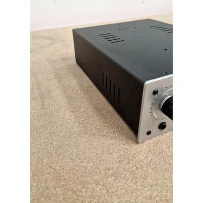 Universal Audio Twin-finity 710 - Preamps - Silver - Excellent image 7