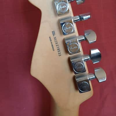 Fender Stratocaster – 2008 – Sunburst – Made in Mexico – Maple Neck – With Gig Bag image 10