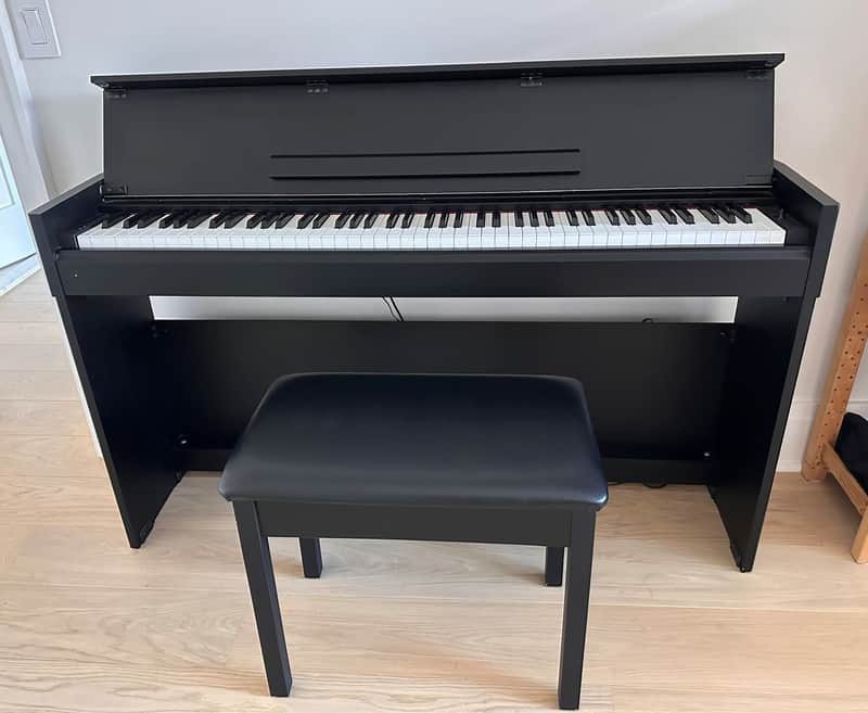 Yamaha Arius YDP-S51 2013 - Black image 1