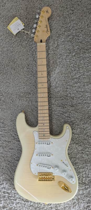 Mint Fender Richie Kotzen Stratocaster®, Maple Fingerboard, Transparent White Burst