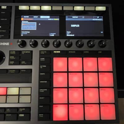 Native Instruments Maschine Plus 2020 - Present - Black image 3