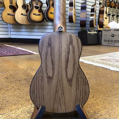 Lanikai OA-S Oak Soprano Ukulele w/Padded Gig Bag image 3