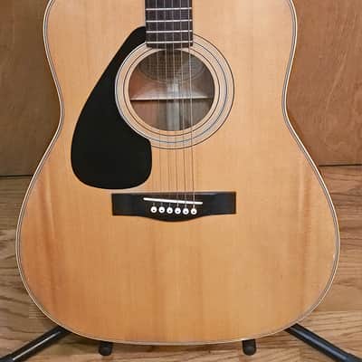 Yamaha FG 335 Left Handed Acoustic Guitar image 2