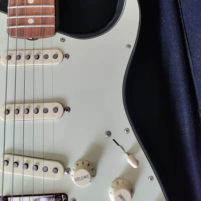 2017 Fender Stratocaster Classic Player '60s 3-Color Sunburst w/GIGBAG image 14