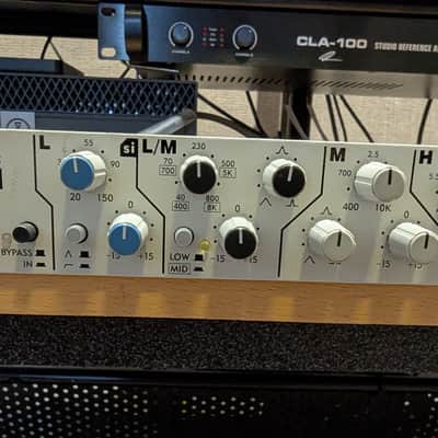 Speck Electronics ASC-T 4-Band Equalizer w/ Transformer image 1