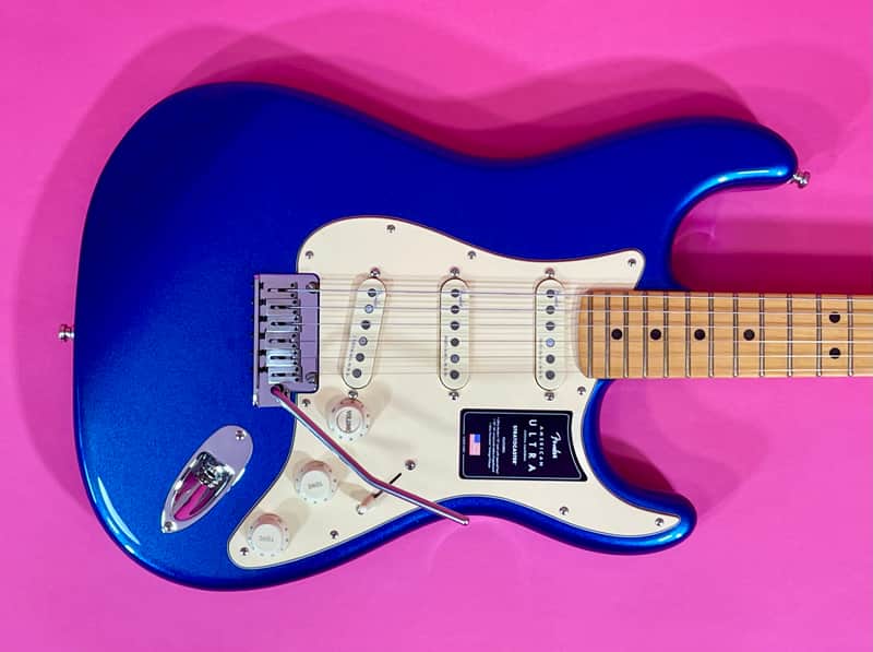 Fender American Ultra Stratocaster 2022 - Cobra Blue image 1