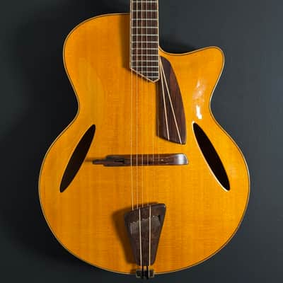 1996 McCurdy "Vie et Arte" Acoustic Archtop with One Piece Back image 2