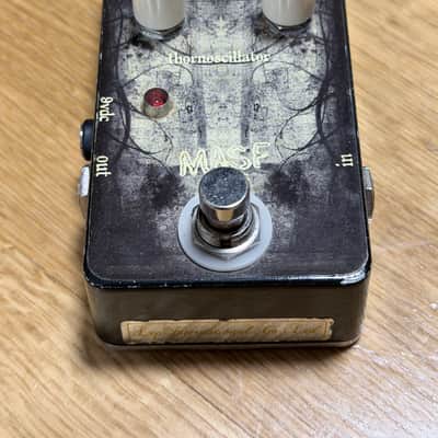 MASF M.A.S.F. Thornoscillator Oscillating Fuzz Pedal oscillate - black with print version image 2
