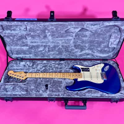 Fender American Ultra Stratocaster 2022 - Cobra Blue image 22
