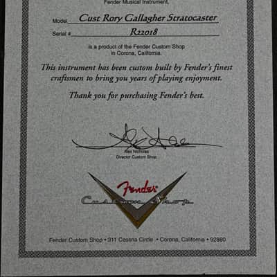 Fender Custom Shop Rory Gallagher Tribute Stratocaster from 2004 in 3-Color Sunburst with original Hardcase image 12