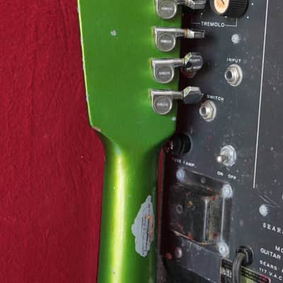 Silvertone 1457 Amp in Case 1964 - Green image 6
