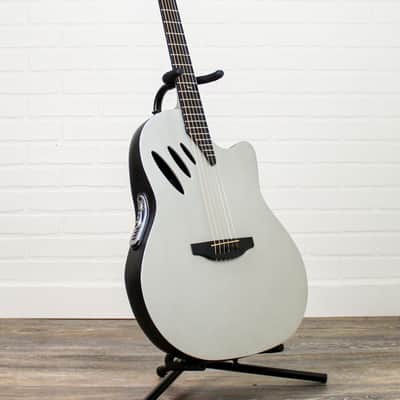 Preowned Ovation Celebrity CC54 iDea Acoustic Electric Guitar - Silver image 4