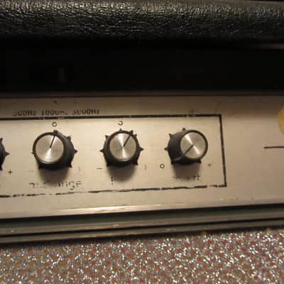 Ampeg VT-22 1974 2x12 Black/Silver 11 tubes image 4