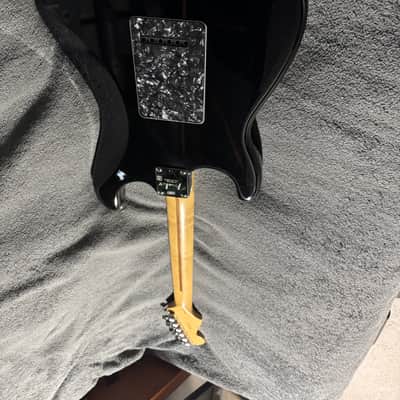 Fender American Standard Stratocaster with Maple Fretboard 2008 - 2016 - Black image 4