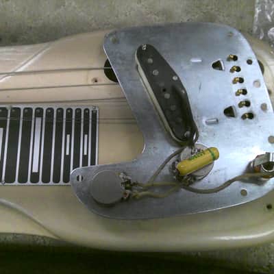 Early 60s Fender Studio Deluxe Steel w/Case image 7