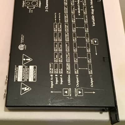 2 JBL VS3218-6 3-way speakers and 1 JBL DSC260 speaker processor image 11