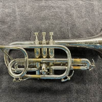 Unique Vintage King Cornet by HN White image 1