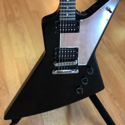 ギター Gibson Explorer 76 Reissue Ebony 2002 Gibson Explorer 2002 Black Factory mirror guard, OHC, paperwork