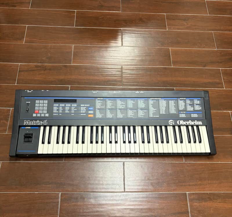 Oberheim Matrix 6 Synthesizer image 1