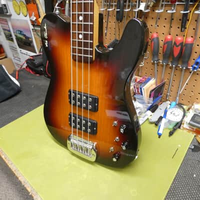 G&L ASAT Signature Bass 1992 - Sunburst - USA image 4